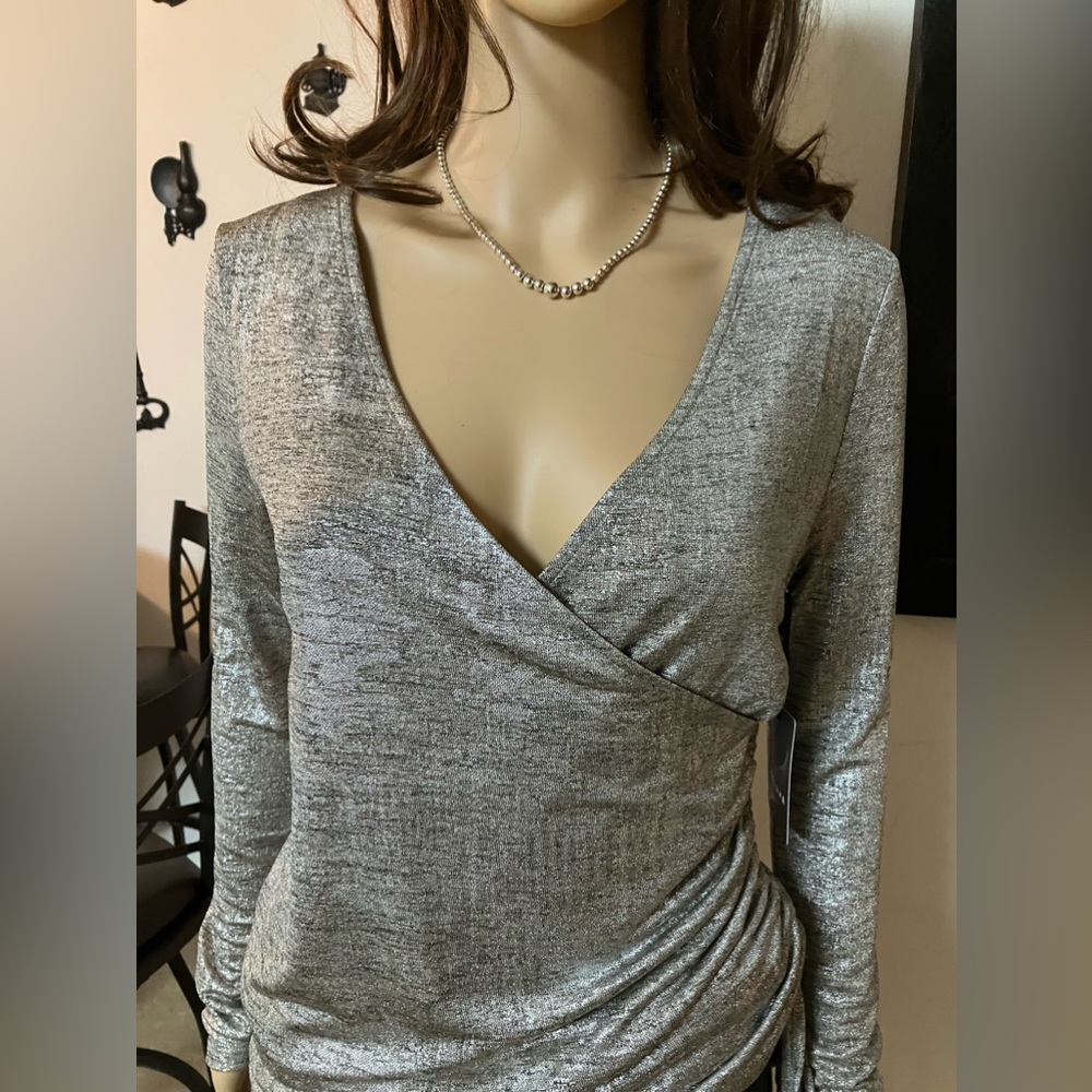 Trouve Metallic Silver Rouched Top - Silk Foil Nordstrom Small New with Tags - Picture 4 of 16